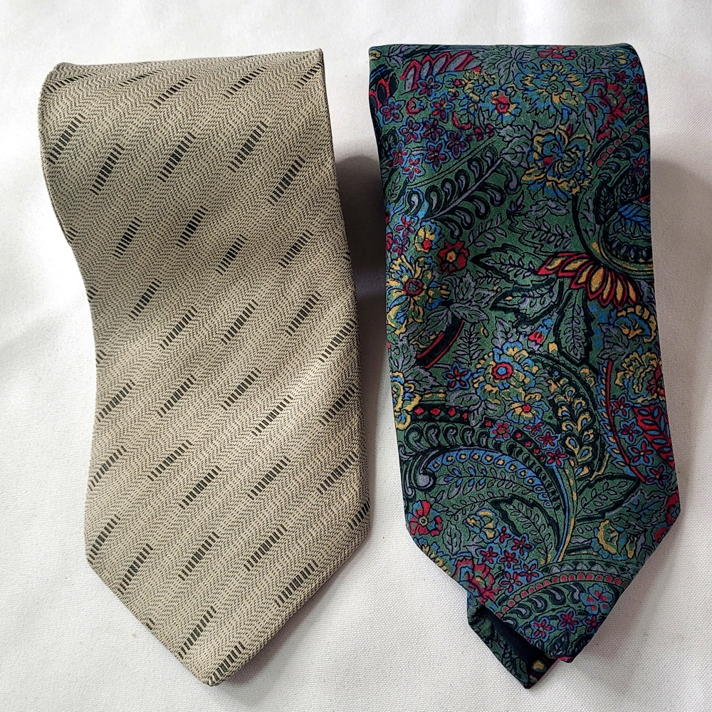 Set of Two Beautiful Ties Mens Great Colors Galante Uomo Made in Italy